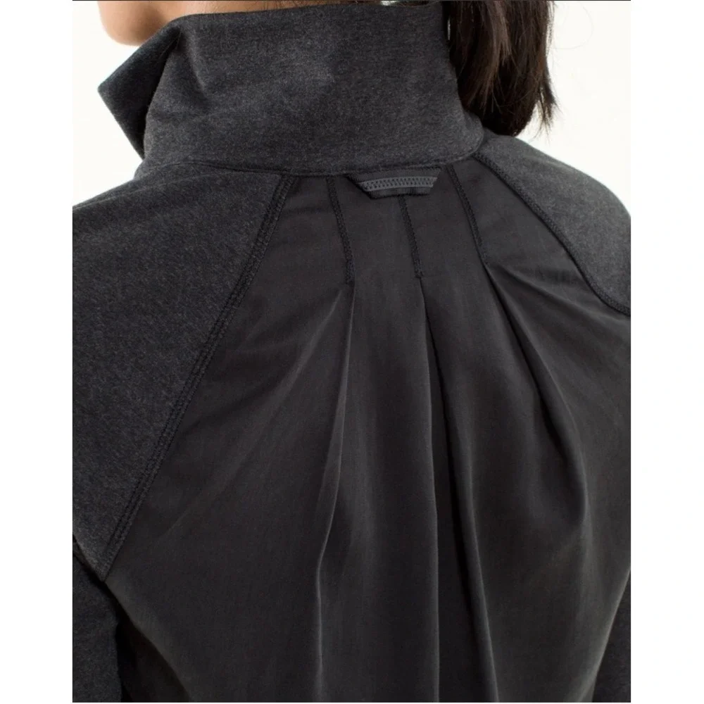 Lululemon Gray‎ Black Full Zip High Neck Athletic Blissed Jacket S/M